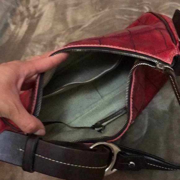 Dooney & Bourke Red Leather Hand Bag - Picture 4 of 7